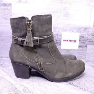 Earth Origins Tori Suede Heeled Ankle Boot Green Women's sz 8.5